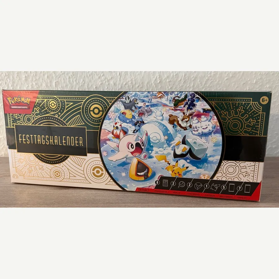 Pokémon Festtagskalender 2024 (Sammelkartenspiel) – Vorderseite